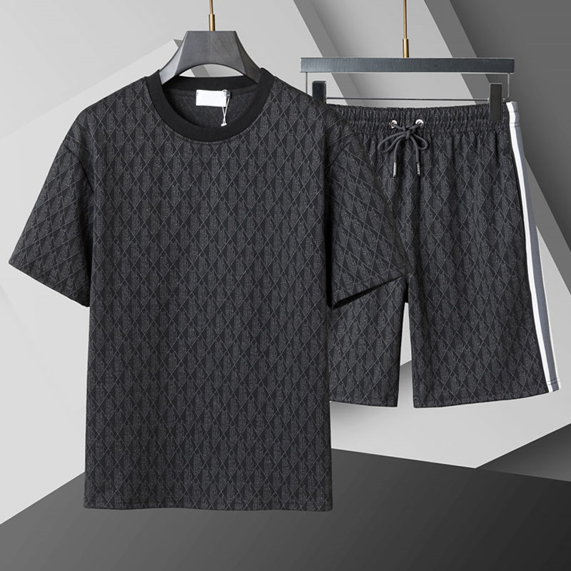 2026 new Mens Summer tracksuit fashion Pullovers t-shirt Classic trend Shorts Sportswear Outfits designer round neck pure cotton Black White wome