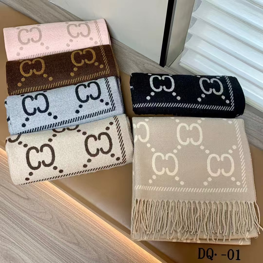 Free delivery luxury Scarves Autumn and Winter Two sided Letter High end Versatile Scarf Versatile for Keeping Warm and Cold proof