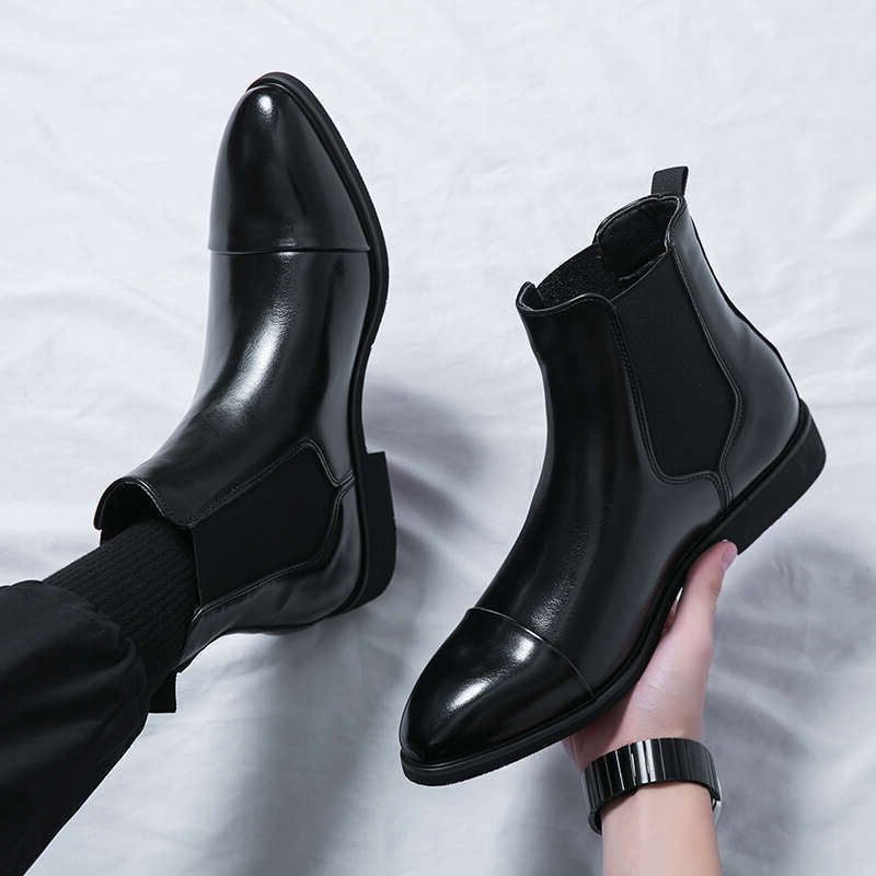 2026 sandal Designer Slide Designer Boot For Man Soled Ankle Black And Martin Leather Red Business Fashion Short Formal Walking Boots Sizes