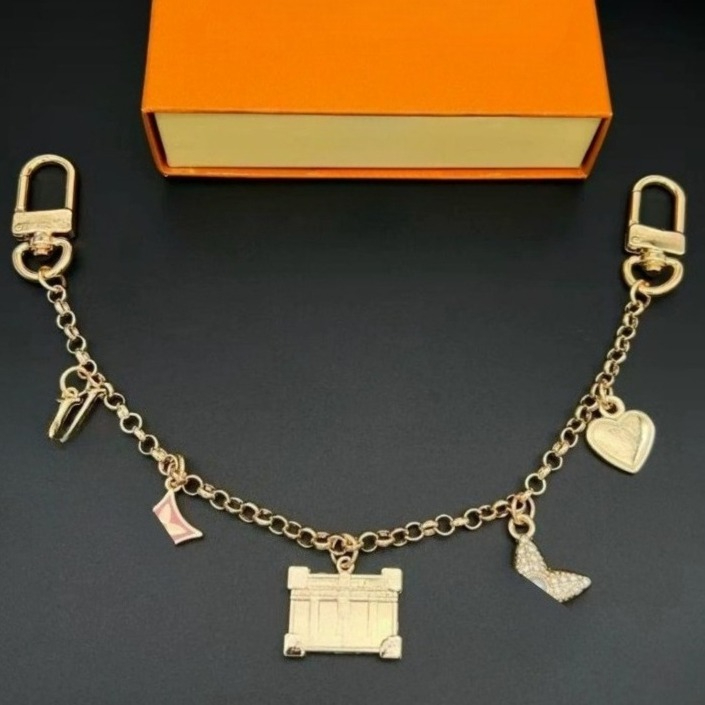 Latest Hot Models New Chocolate Keychain Premium Leather Aluminum Designer Key Chain Holder Stylish Keyring Jewelry Gift