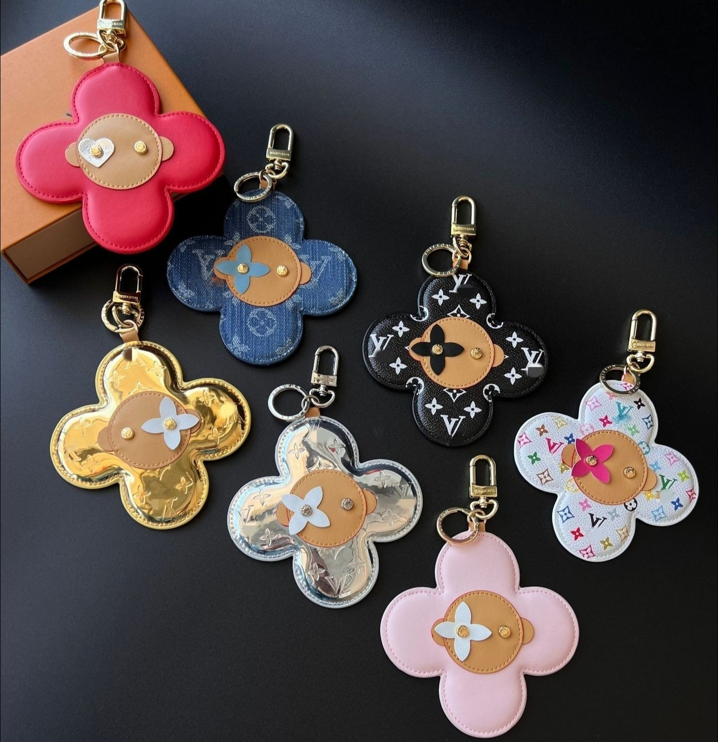 Multi Charms Bag Charm Key Chain Designers Keychain Designer Premium Metal Key Pendant Decor