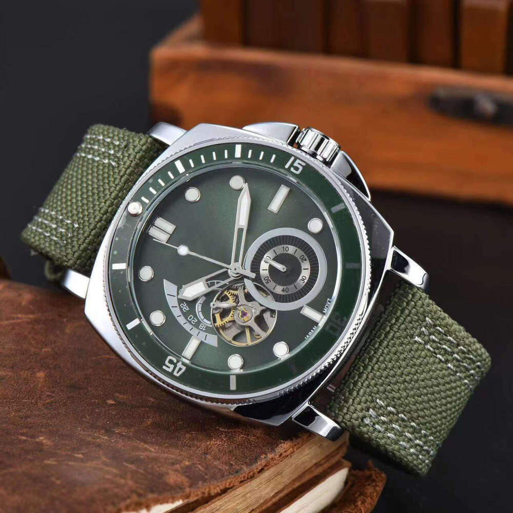 Men's Automatic Mechanical Watch With 45 Green Dial Canvas Strap Luminous Hands Sapphire Glass Waterproof 89 For Outdoor Business Use