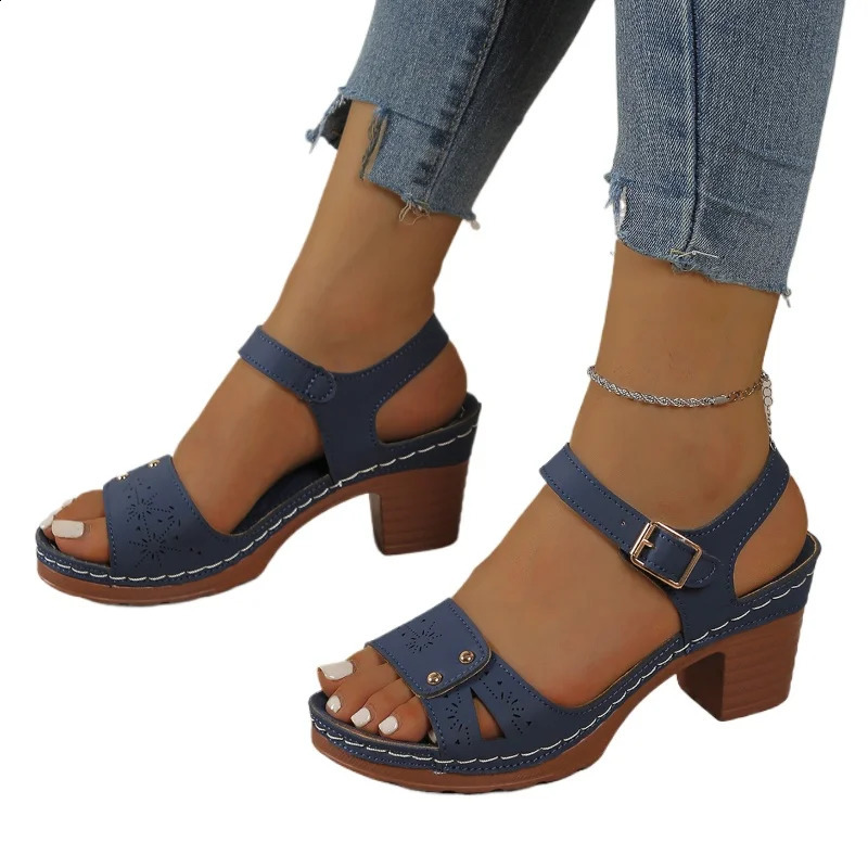 2026 Fashion Female Solid Color Round Head Flats Footwear WomenS Thick Medium Heel Adjustable Strap Sandals for Women 260613BJ