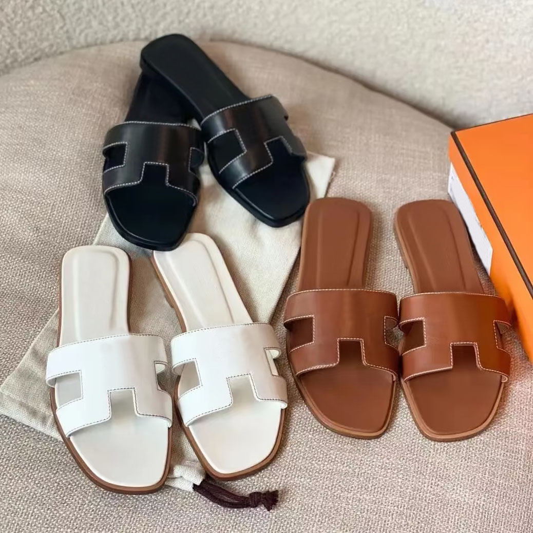 Designer Womens Slippers - Flat SlidesSandals for Summer Beach, Outdoor Comfort Shoes in Women's Floral Leather Summer Beach Lightweig Sandals