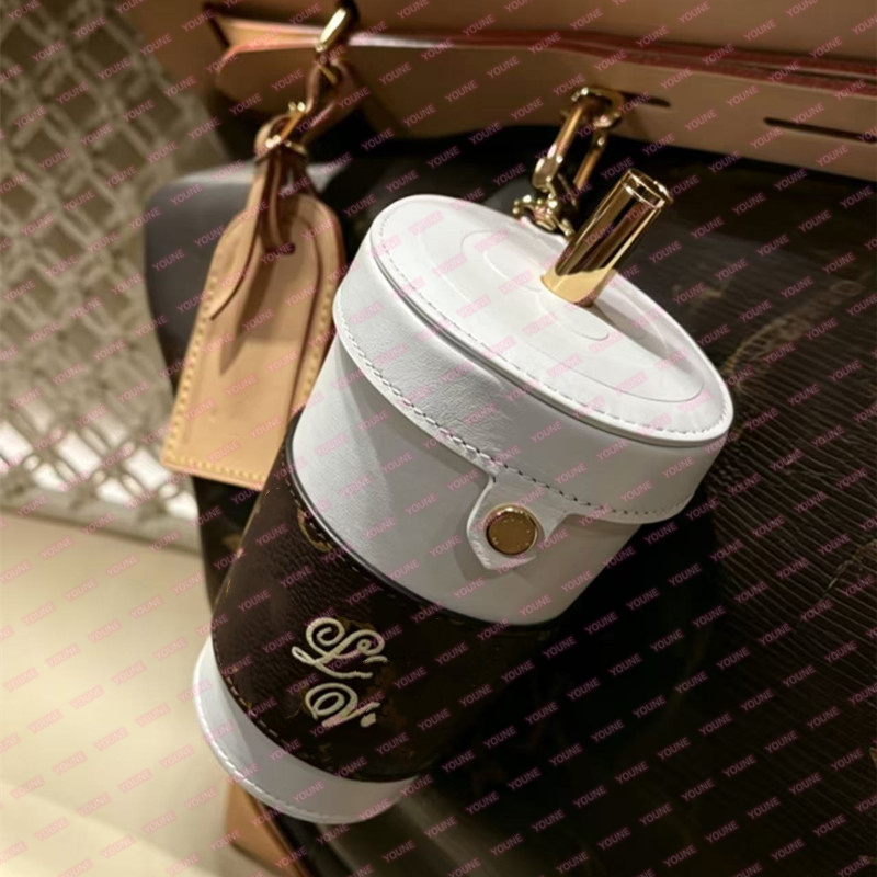 Luxury Coffee Cup Shape Leather Keychain Bag Charm Designer Mini Lipstick Earphone Storage Bag Classic Print Handbag Decor Pendant Women Fashion Gif