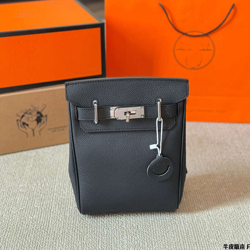 Luxury Togo Genuine Leather Chest Bag Men Premium Lychee Pattern Sling Backpack Vintage Crossbody Shoulder Bags Designer Leather Messenger Bag for M