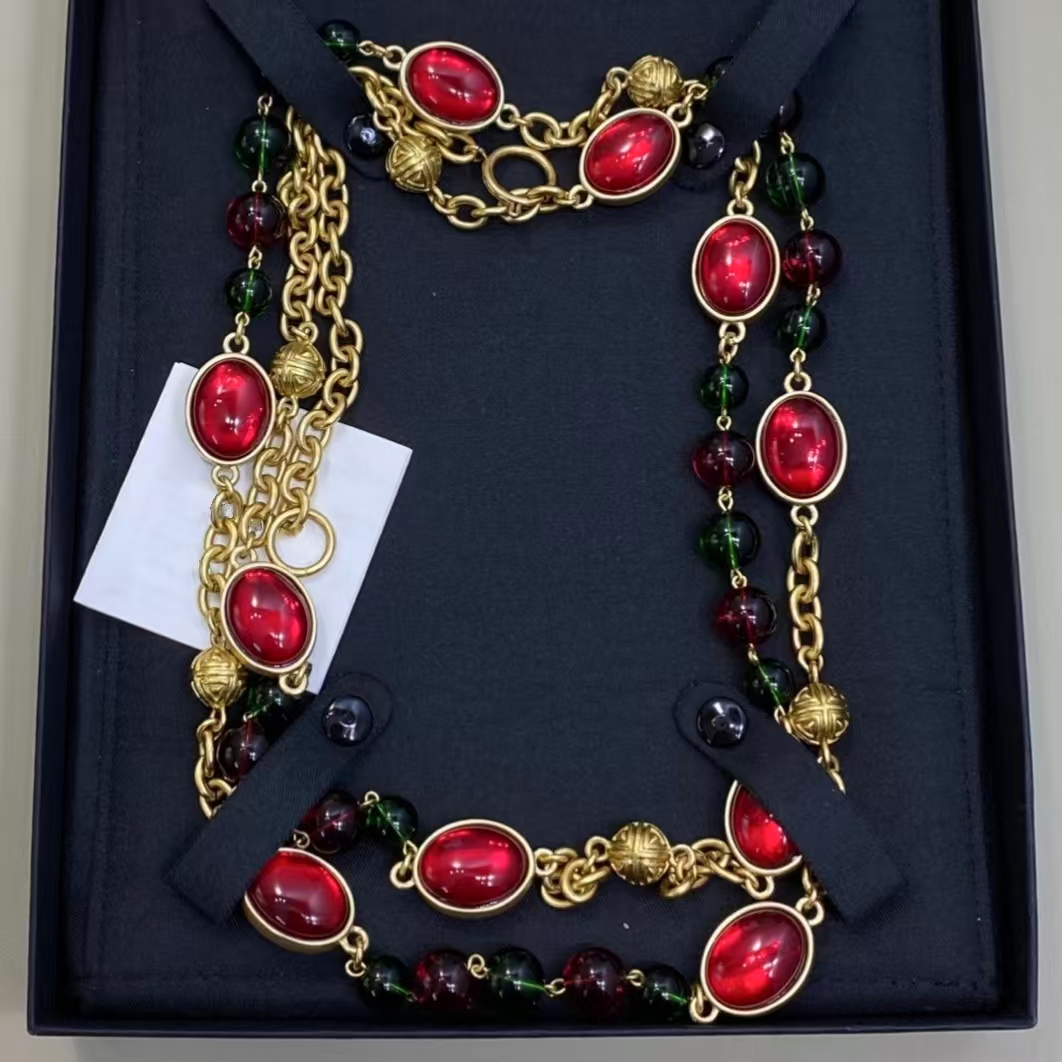 Designer Vintage Style Women Luxury Necklace Jewelry High Quality Yellow Gold Plated Red Green Glass Beads Chain Necklace for Party Wedding Nice Gif