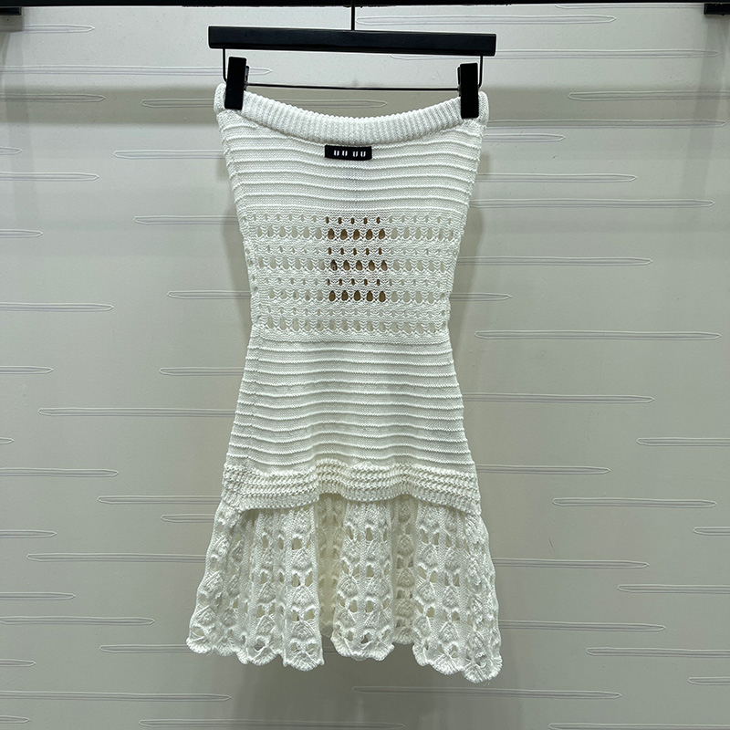 Designer Women Sexy Strapless Dress Letters Applique Hollow Out Mini Dresses Summer Nightclub Party Wedding Slash Neck Dress