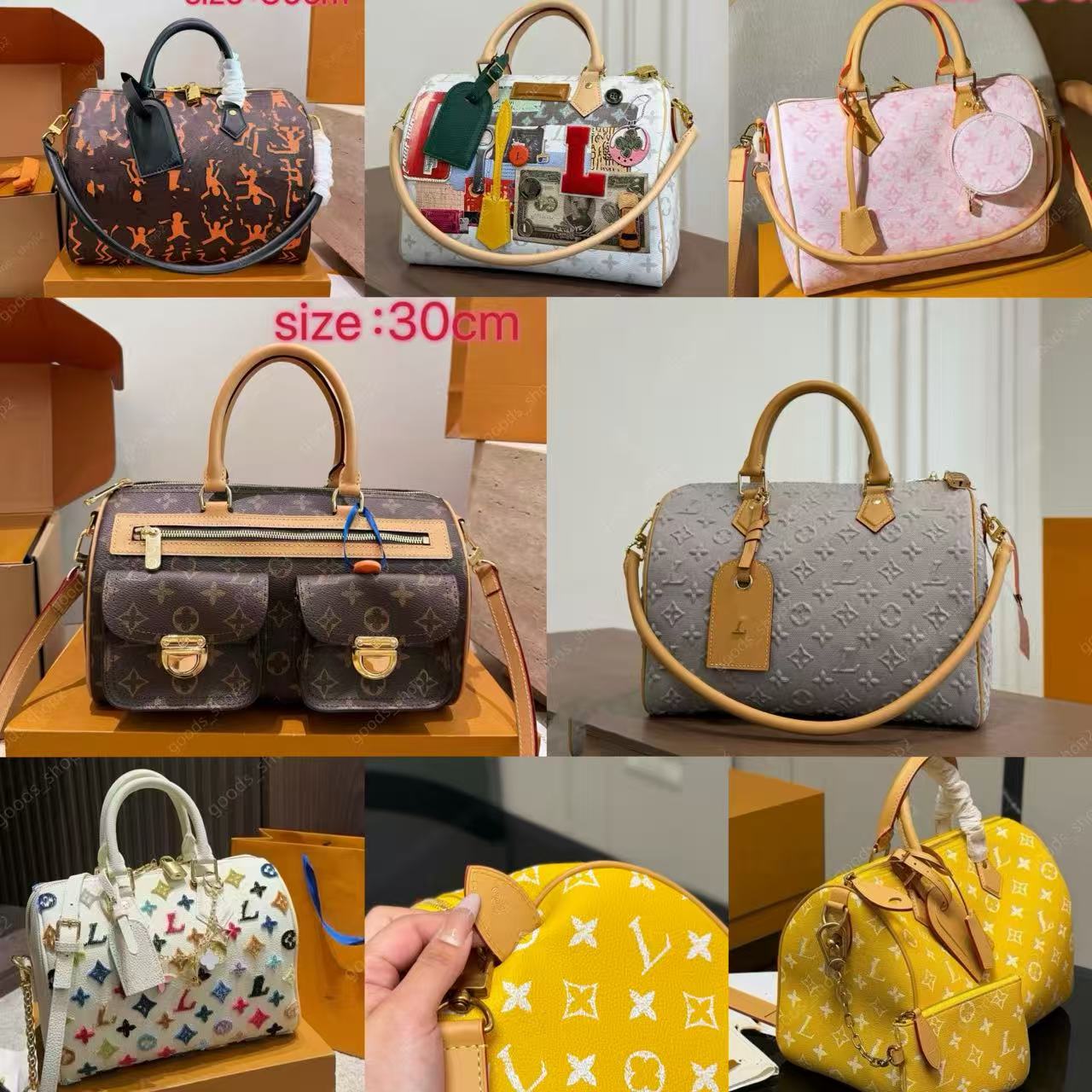 New high quality Designer P9 pillow bag designer soft handbag Animal label Built-in gold medal cowhide production Doodle Style Women's wallet d