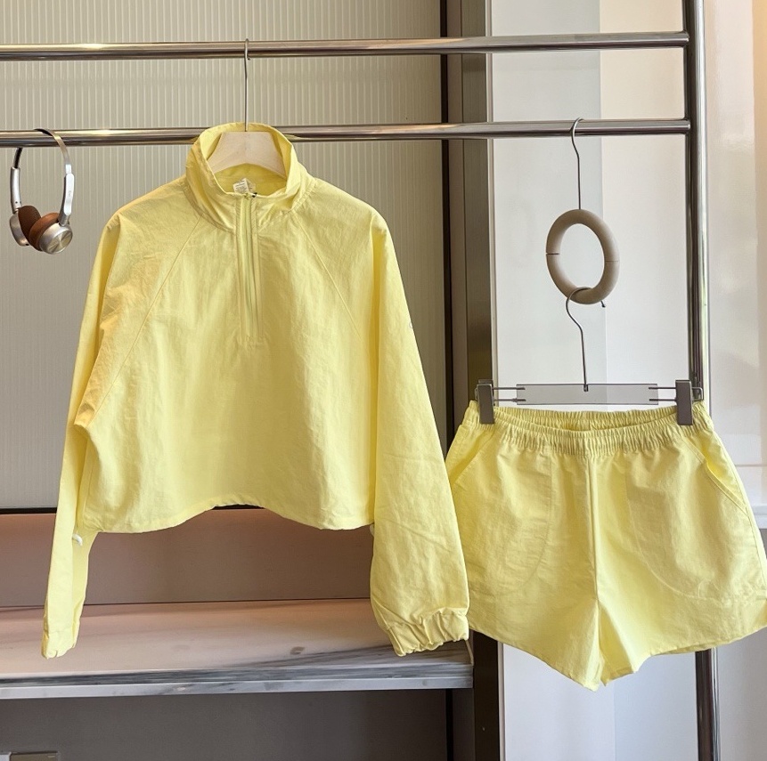 Designer Two Pieces Yoga Sets Cropped Pullover Shorts Quick Dry Tracksuit Solid Color Sun Protection Clothing Summer Sports Women Clothes