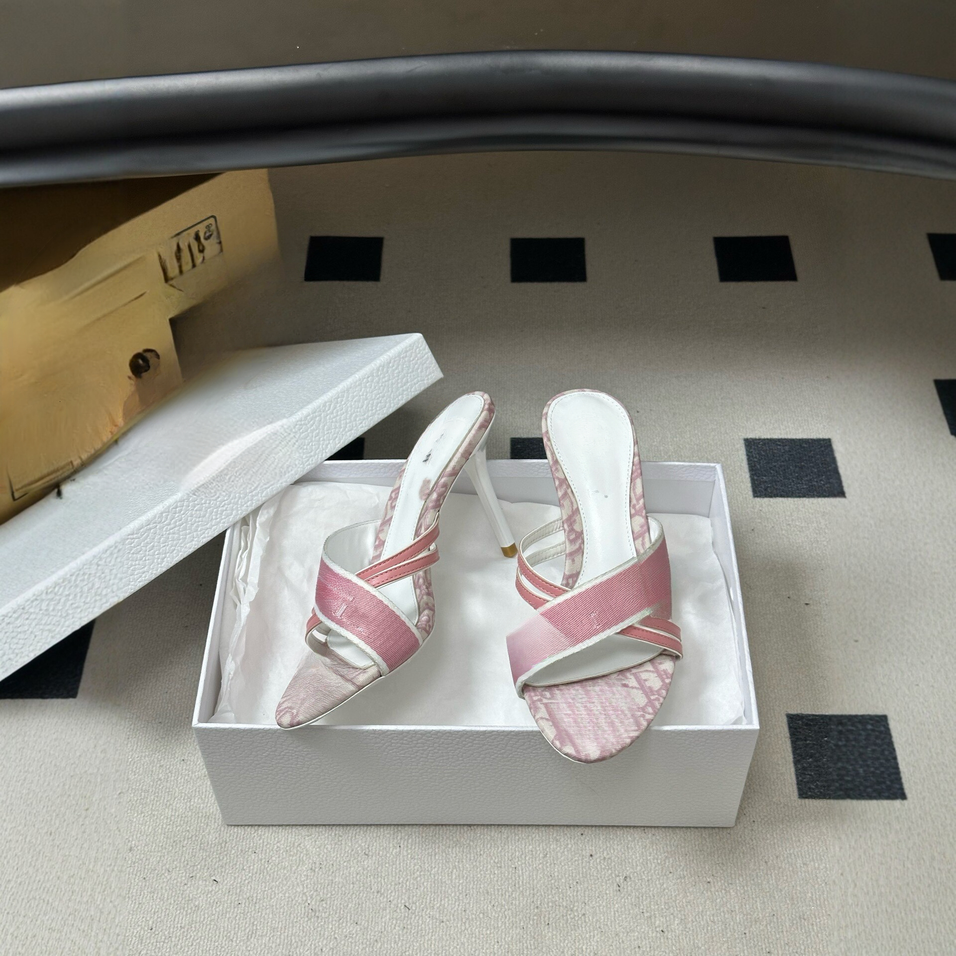The latest best selling designer shoes for 2026 family style pink checkered cool drag women's slim high heels cross toe fashionable sandals