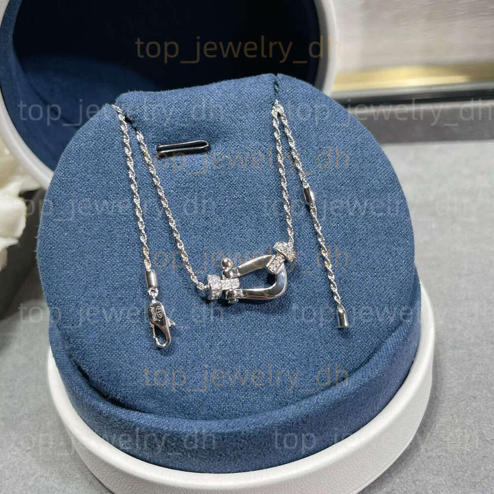 V Gold Frreeds Necklace Horseshoe Designer Necklace Plated With 18K Rose Gold Thick Chain Luxury Full Of Diamonds Horseshoes Clasp Collarbone Freeds