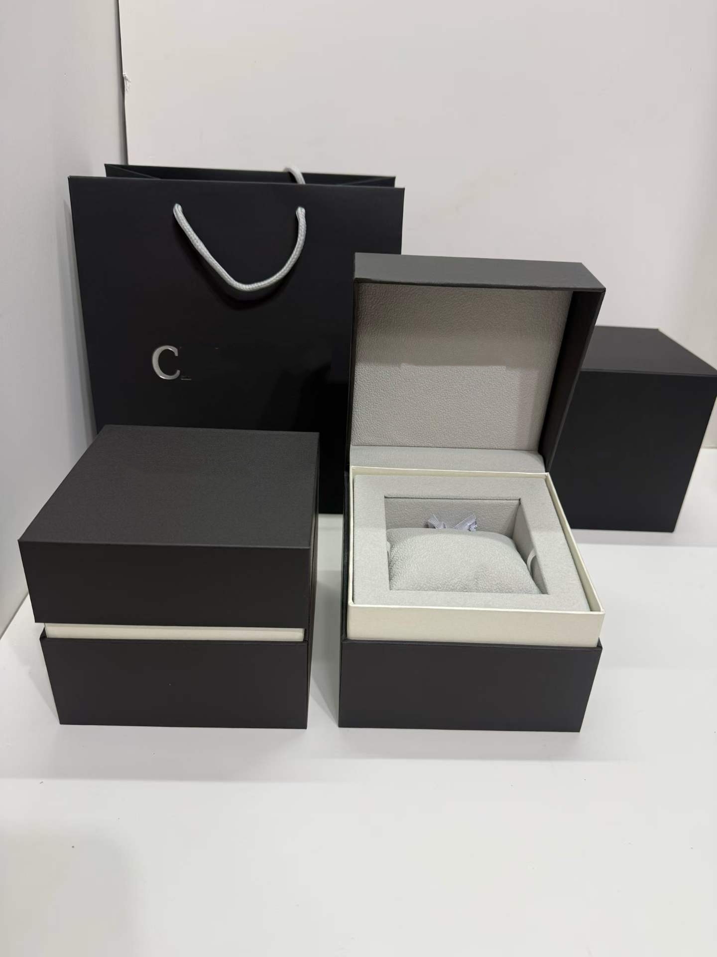 Top Quality CITIZENity Boxes CEIKOity TOMMYity RADOity BOSSity watch Original Box Accessories wholesale Watches Booklet Card Tags and Papers Watches