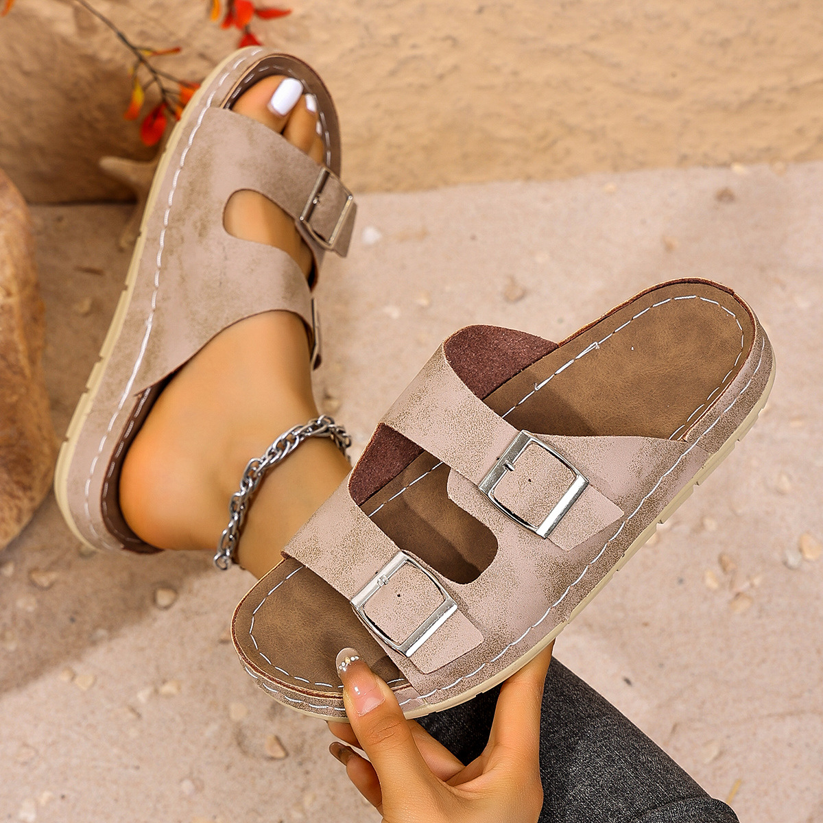 Free shipping luxury Wide Fit Flat Slide Sandals For Curvy Feet Women Large Size Comfort Beach Shoes