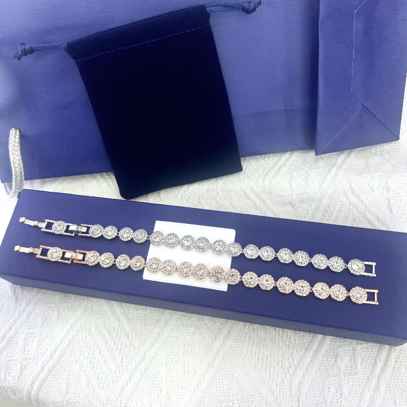 Luxury classic circle button designer charm bracelet with shine crystal for women gold silver rose gold colors full diamond bracelets jewelry bangle