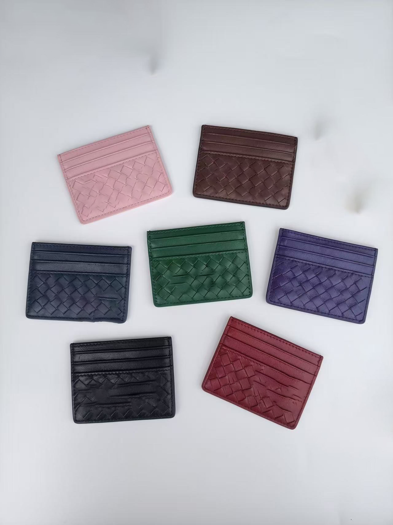 10A Classic Commuter Wallet: Simple Fashion Design with Multiple Slots & Zippers for Women with box