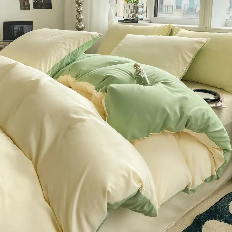 27BB Luxury Silk Bedding: Soft Silky Topper Enhances Sleep Quality-image-1111387007