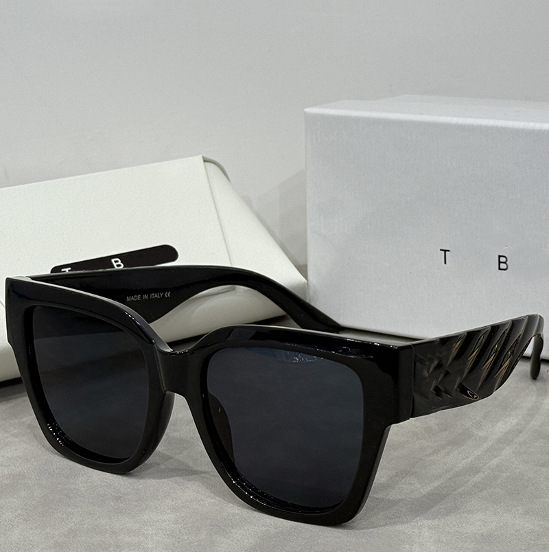 Lunettes de soleil carrées noires épaisses de luxe pour femmes, temple texturé torsadé UV400, nuances de mode surdimensionnées de styliste