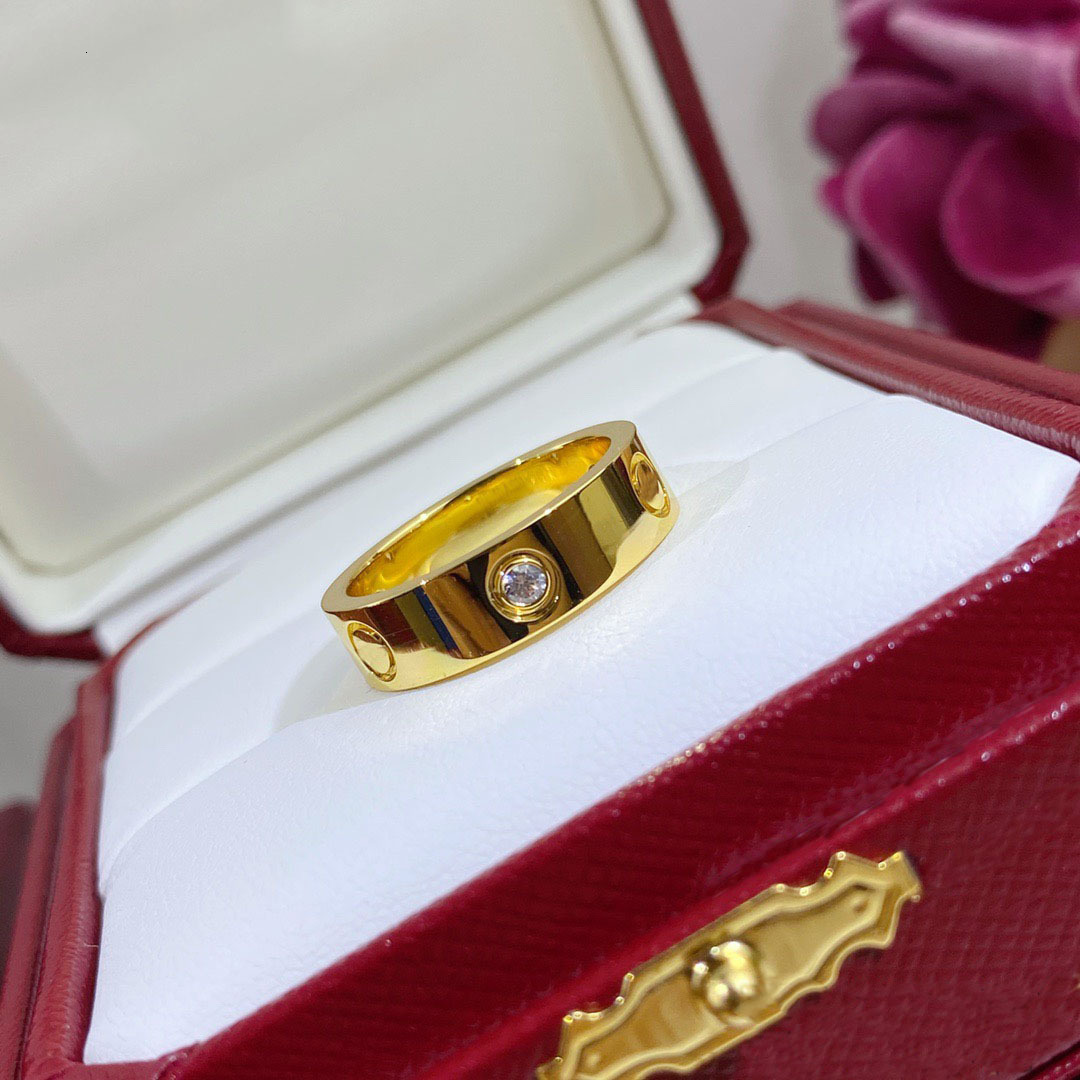 Luxury designer ring women man Smooth finish with diamonds classic design fashion simple exquisite personalized and versatile Ideal gift nice