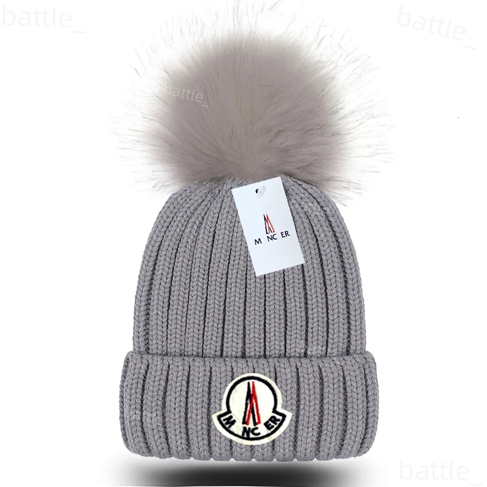 Designer Pom Pom Beanie Fur Trim Ribbed Knit Logo Patch Winter Hat Wool Cashmere Thermal Warm Ski Snowboard Luxury Streetwear Cuffed Skull Cap Monc1