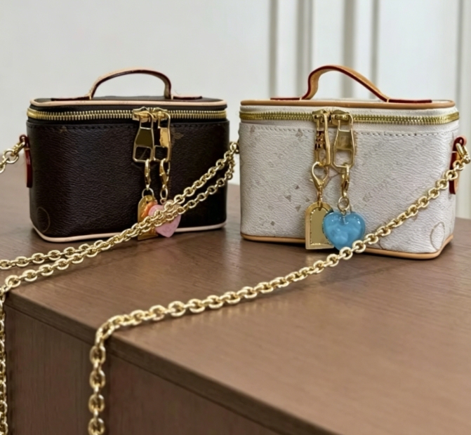 2026 Ladies Designe Luxury NICE BEAUTY Bag Cosmetic Bag Handbag Shoulder Bag Washbags travel bags vanity chain Makeup Bag