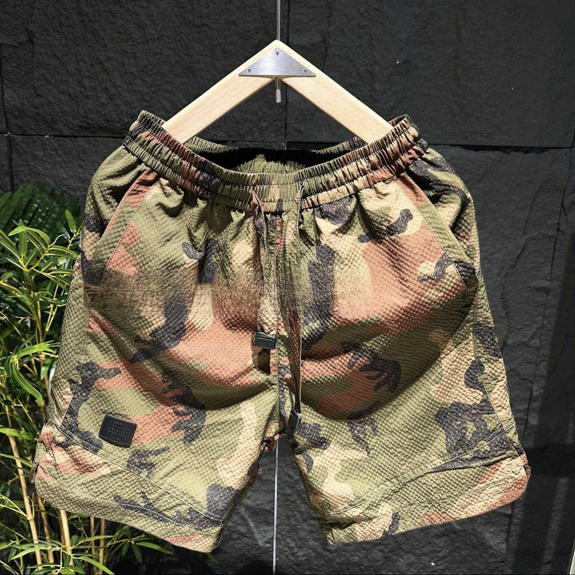 Thin New Quick Drying Shorts For Men And Versatile Loose And Sporty Wearing Five Cent Beach Pants For Outerwear S260621