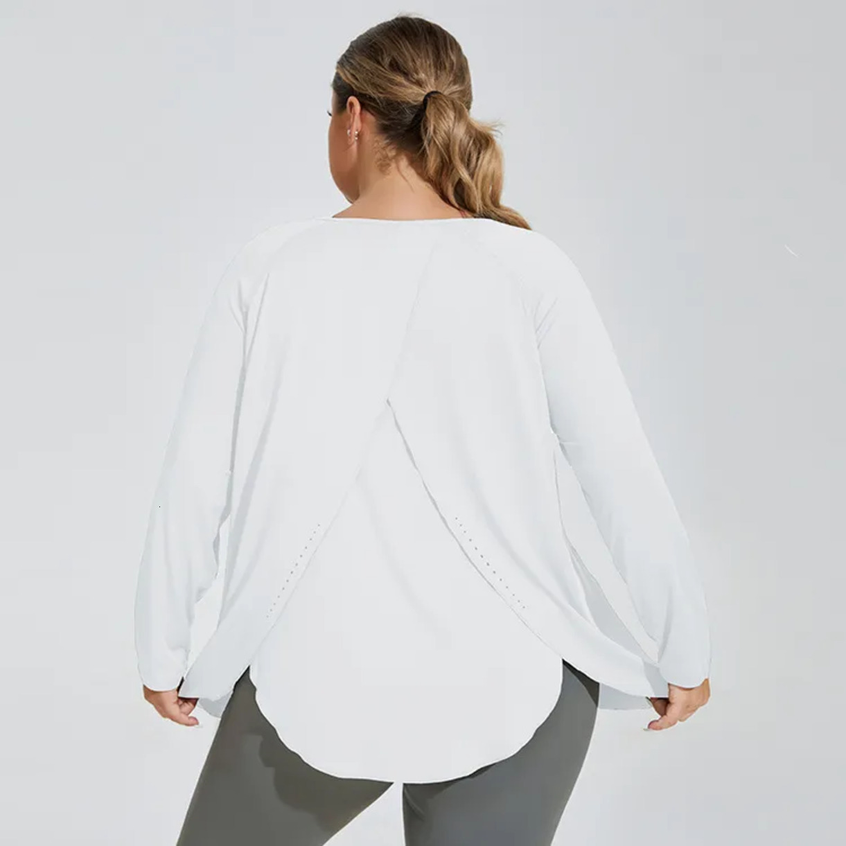 2026 Gym Clothe Workout Set Set Ladies Plus-Size Sports Autumn And Winter outdoor Loose Long-Sleeved Outdoor Fitness Shirt -- Sport Free Shipping
