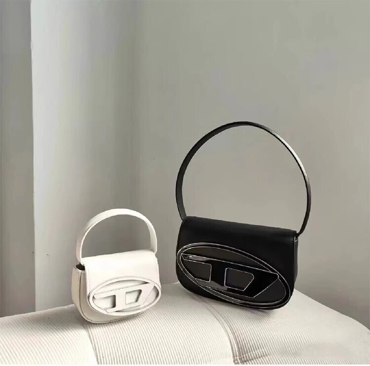 Designer D Dingdang Bag With Niche Design Spring Collection Versatile Womens Handbag Underarm Shoulder And Crossbody Black