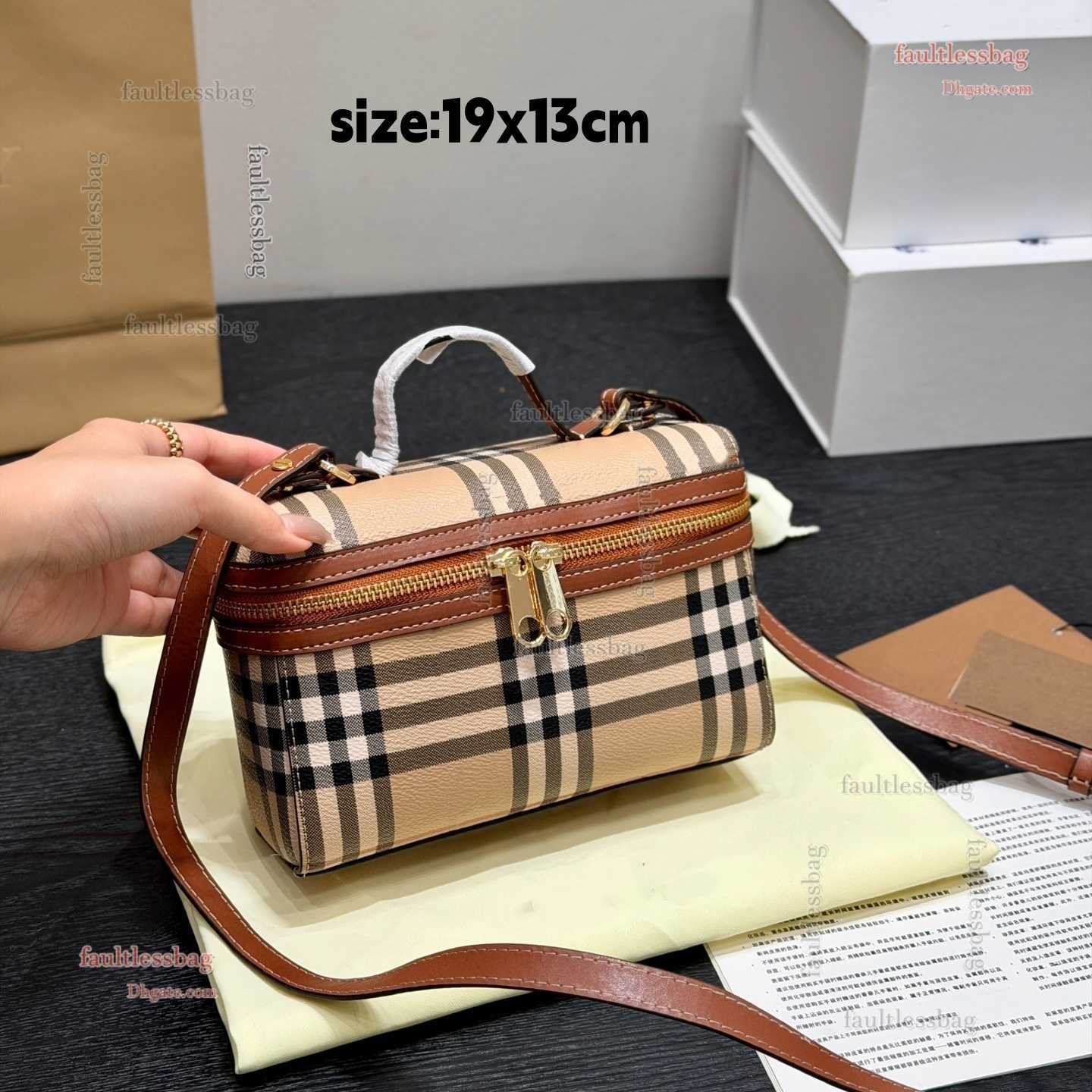 Evening Bags 2026 New Designer Shoulder Bags For Women Designer Purses luxury bag Handbags Fashionable stripes Underarm Hobos Casual Street Crossbod