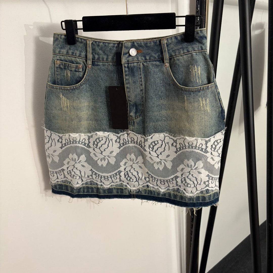 2026 Designers Shorts jeans Shorts Fashion Clothing Women Jeans Fashion Clothes New style lace splicing hip-hugging waist denim short skirt blue S-X