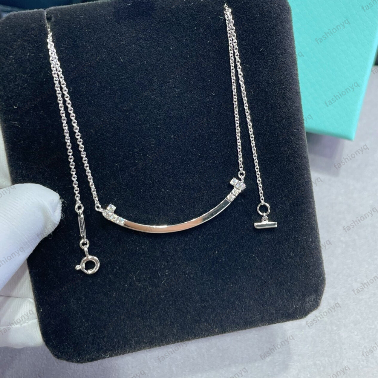 Designer Laugh Smile Pendant Necklace Titanium Steel Thick Plated Smooth Surface Inlaid With Diamonds Full Diamond Smiley Face Choker Fine Craft Cha