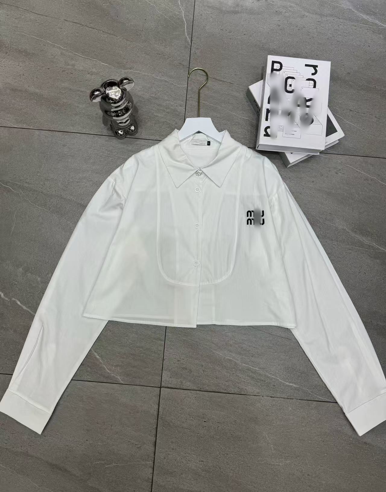 26ss American high street trendy letter long sleeved shirt loose and versatile casual classic women's style lapel cuffs rhinestone buttons long