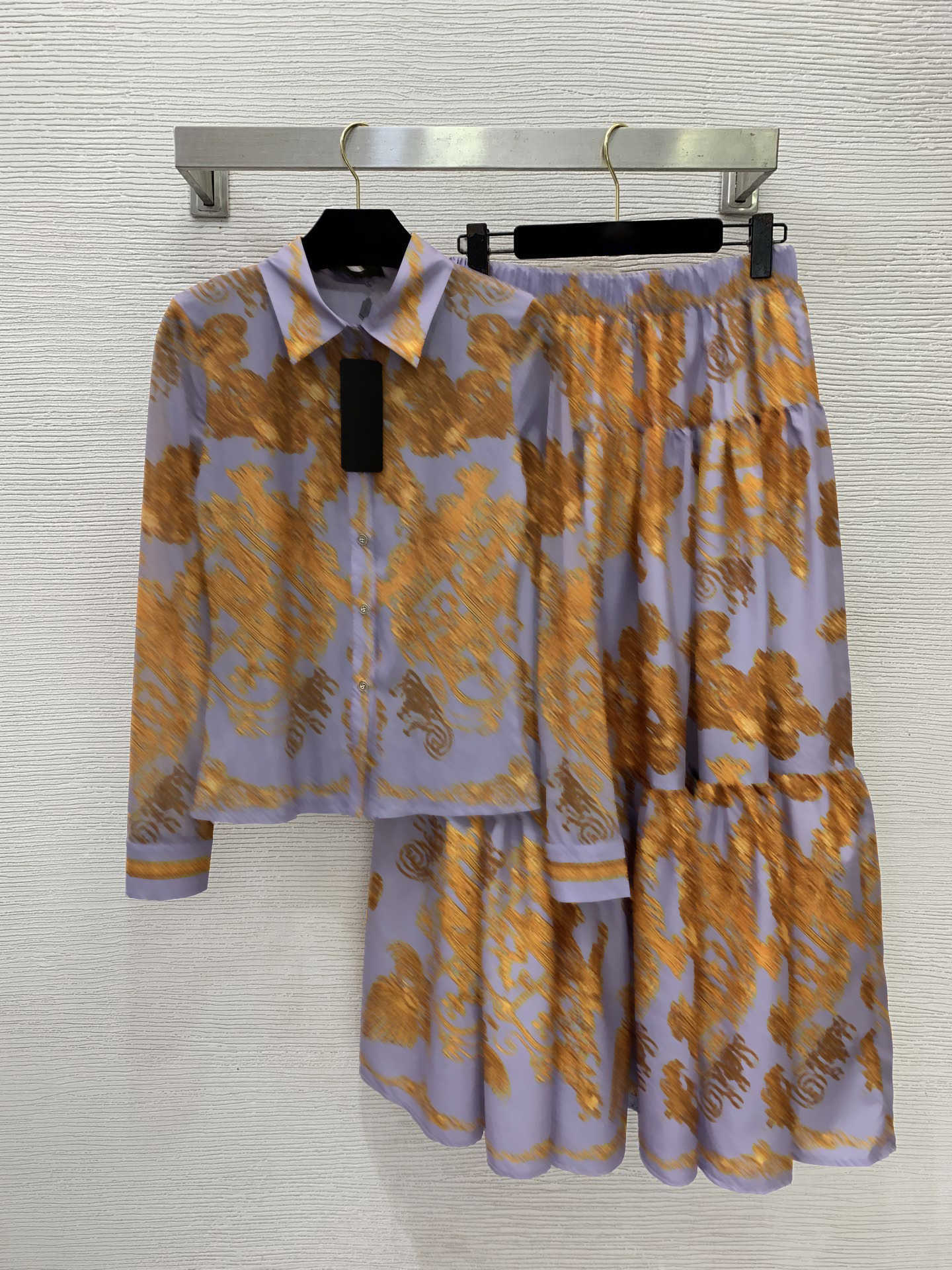 Skirts set Two Piece Dress women designer clothes Golden Retro Printed fashion Long-Sleeve Tulle Blouse High-Waisted Maxi Skirt M-2XL