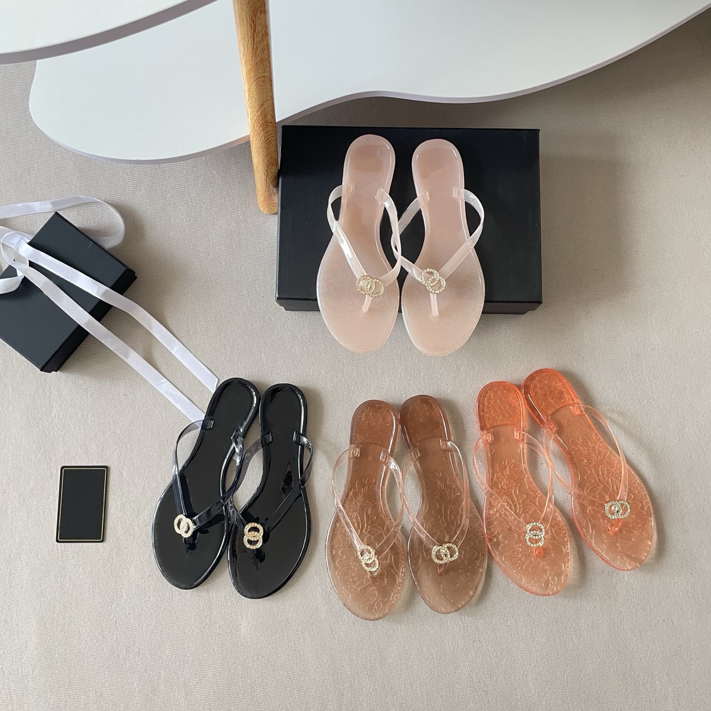 Classic Transparent Jelly Slippers Summer Fashion Shoes With Multiple Colors And Styles Multi Functional Matching Suitable For Women s Exquisite Sli