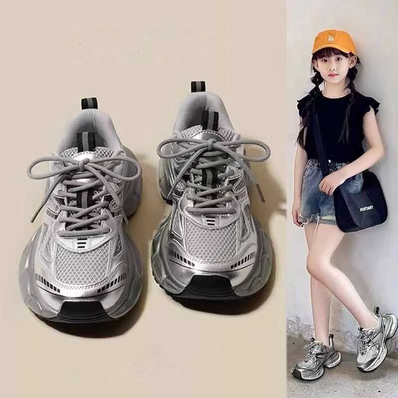 Sports Girls Shoes silver Childrens Dad Shoes 2026 New Autumn Girls Breathable Casual Shoes Mesh Running Shoes S260623
