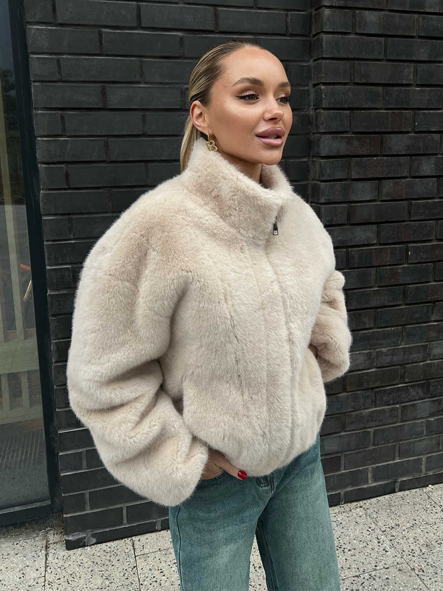 Wolfeel Womens New Faux Fur Jacket Oversized Warm Plush Coat Soft Fluffy Stand Up Collar Zipper Autumn Winter Casual Jackets L26