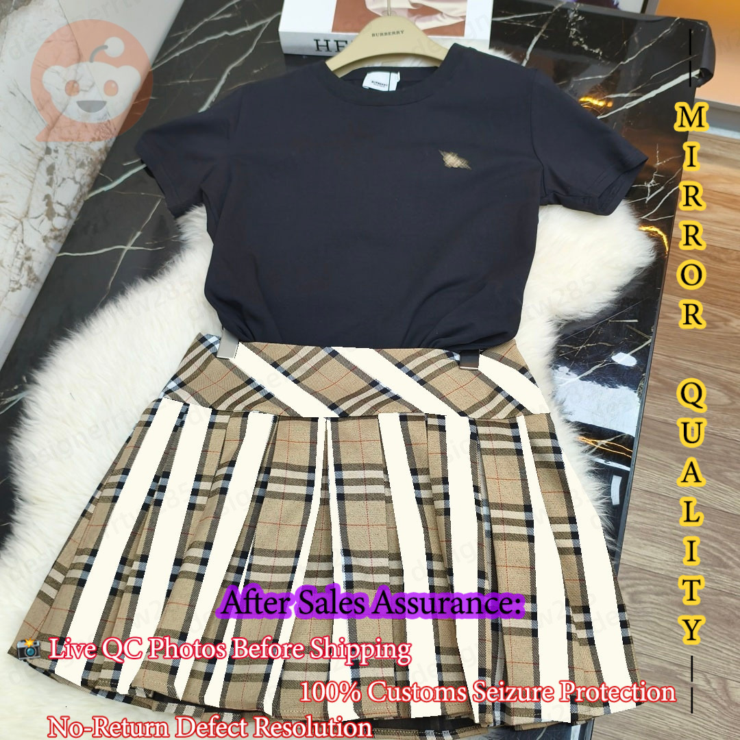 Burbeee rry Ensemble jupe de créateur T-shirt noir à carreaux Mini tenues Marque de luxe Ensembles deux pièces Femmes Filles Jupes plissées Style
