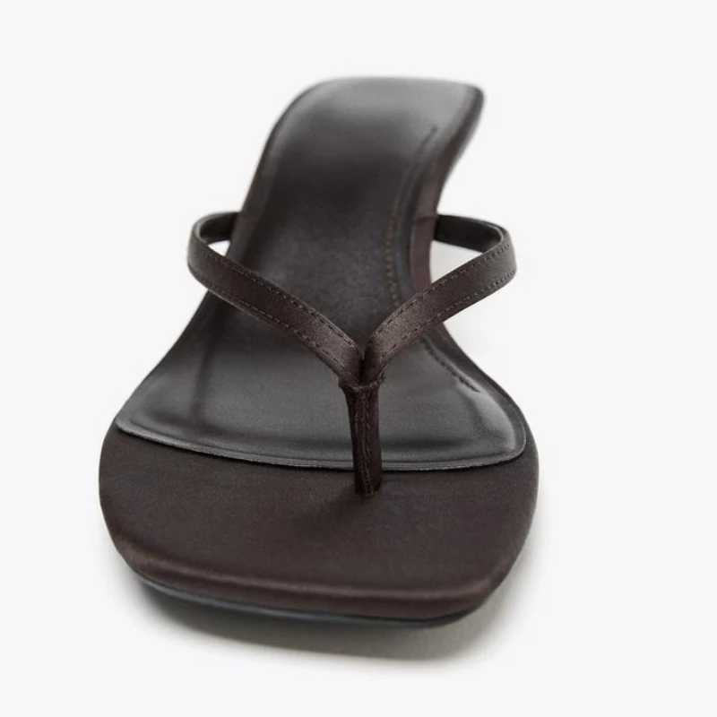 Sexy Clip Summer Toe Brand Flip Flop Women Brown Square Toe Thin Heel Slide Sandal Cozy Breathable Beach Sandal Zapatos De Mujer T2606230Y34
