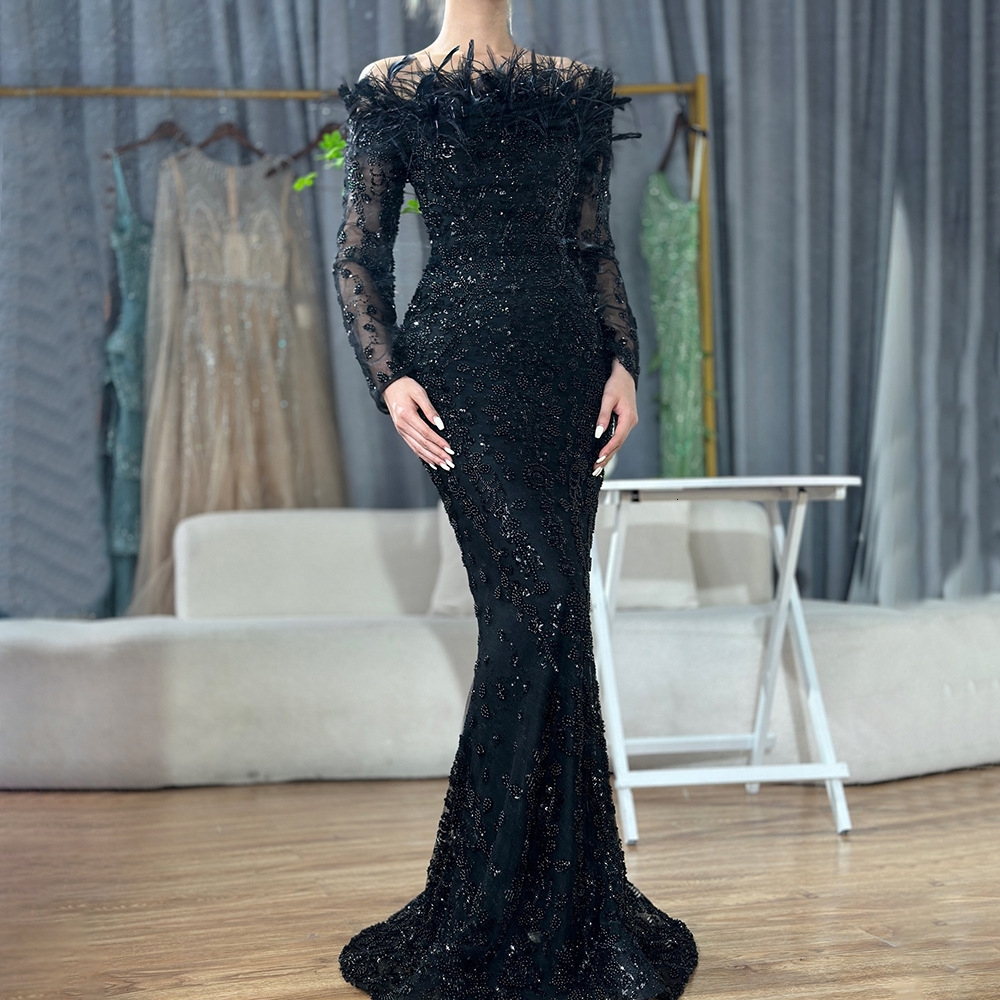 26 Export Black Off-Shoulder Feather Mermaid Gown Light Luxury Elegant Socialite Banquet Host Evening Dress
