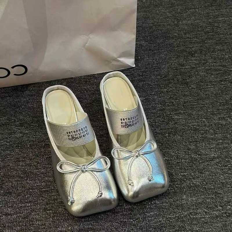 2026 Womens Shoes Spring New Retro Block Heel Baotou Drag Mary Jane Shoes Slippers T260623