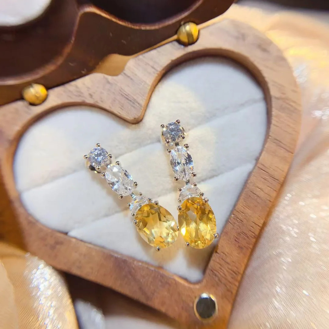 model exudes elegance Natural Crystal Earrings S925 Pure Silver Fashion Jewelry Classic Gemstone Jewelry style 260623
