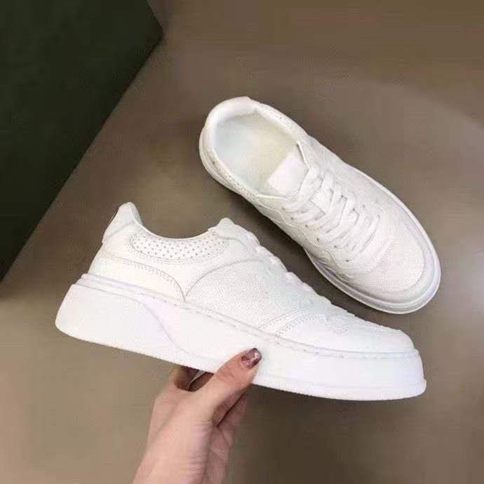 Fashionable thick-soled breathable men's shoes of high quality comfortable and lightweight with deodorizing function suitable for couples for c