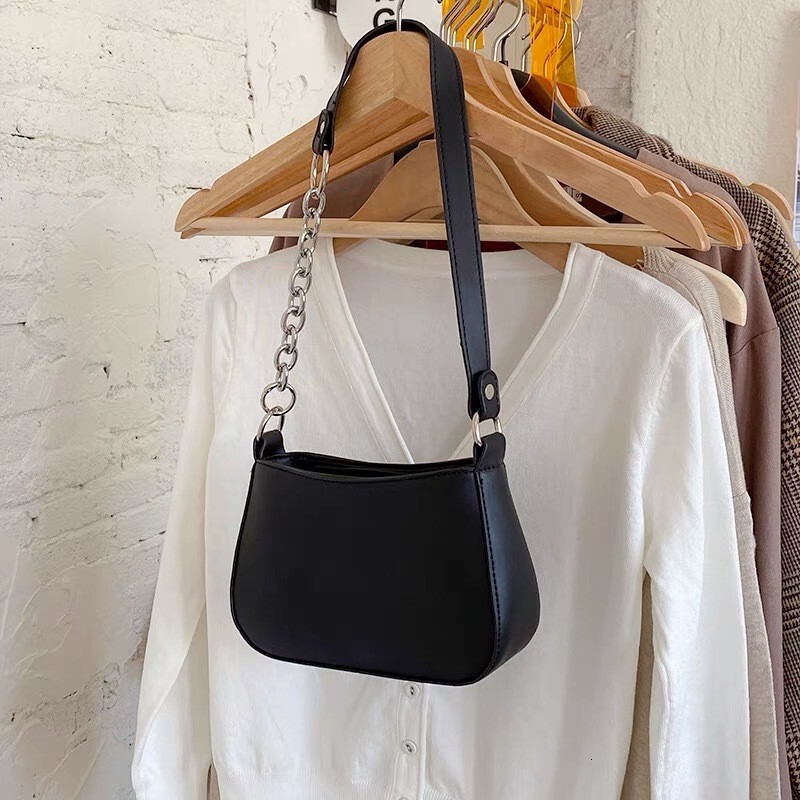 2025 New Niche Design High-End Korean Version Versatile Crossbody Commuting Underarm Simple Women's Bag