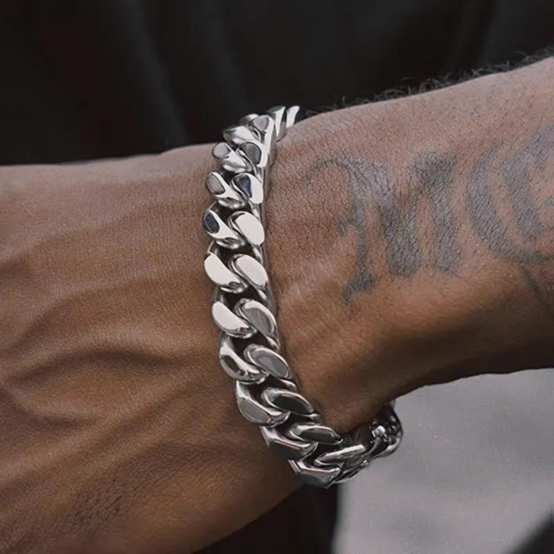Men's European Hot Sale Handmade Titanium Steel Cuban Chain Bracelet, Tarnish Resistant Bold Personality Hip Hop Hand Jewelry, Trendy Streetwea