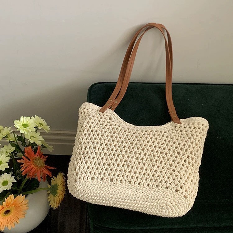 Summer woven 2026 new model women's large capacity single shoulder straw high-end Korean commuter tote bag