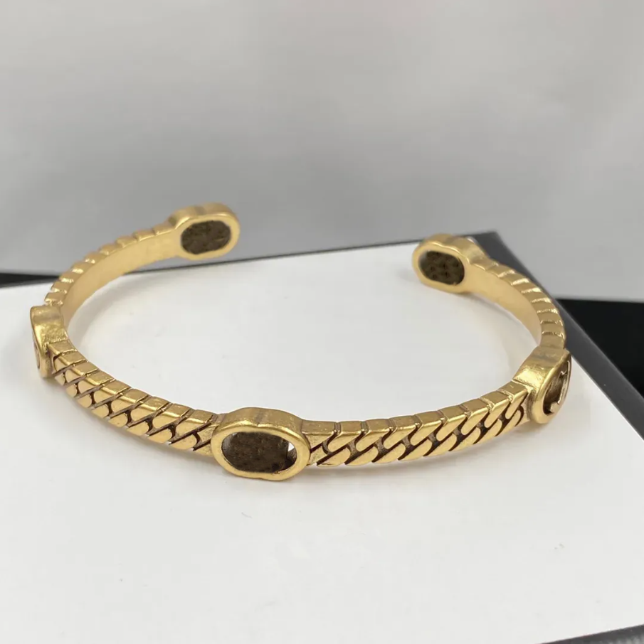 designer bracelet Luxury cufff bangle for women Mens bracelets Adjustable Classic letters silver Fashion Trendy bracelets High quality No color loss