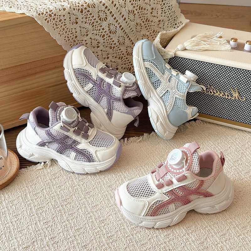childrens Lightweight sports shoes new spring and autumn student version breathable dad shoes for children single mesh running shoes for girls S2606
