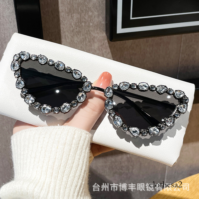 Designer sunglasses 2026 New Trendy Cross-Border Full of Rhinestones Fashionable High-Quality Sunglasses for Women Wholesale