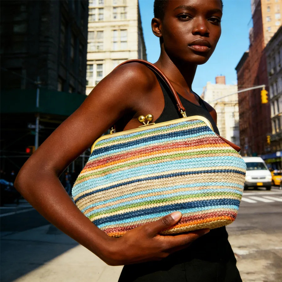 Fashion Large Striped Clip Shell Clucth Bag for Women ner PP Straw Handbags y Summer Beach Woven Bags Vacation 260623