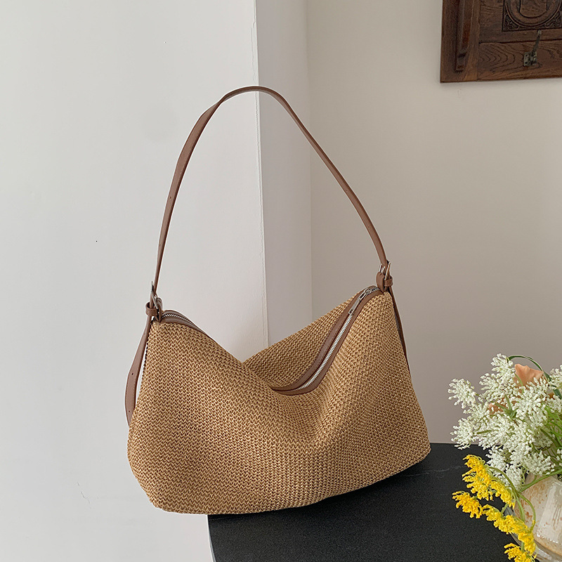 Women's high-end straw large-capacity commuter tote Korean-style woven bag, beach vacation shoulder and crossbody bag